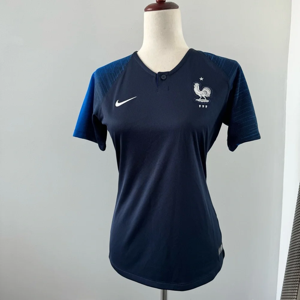 NIKE WOMEN'S FRANCE SOCCER  tee shirt jersey  navy blue size S - Picture 5 of 17